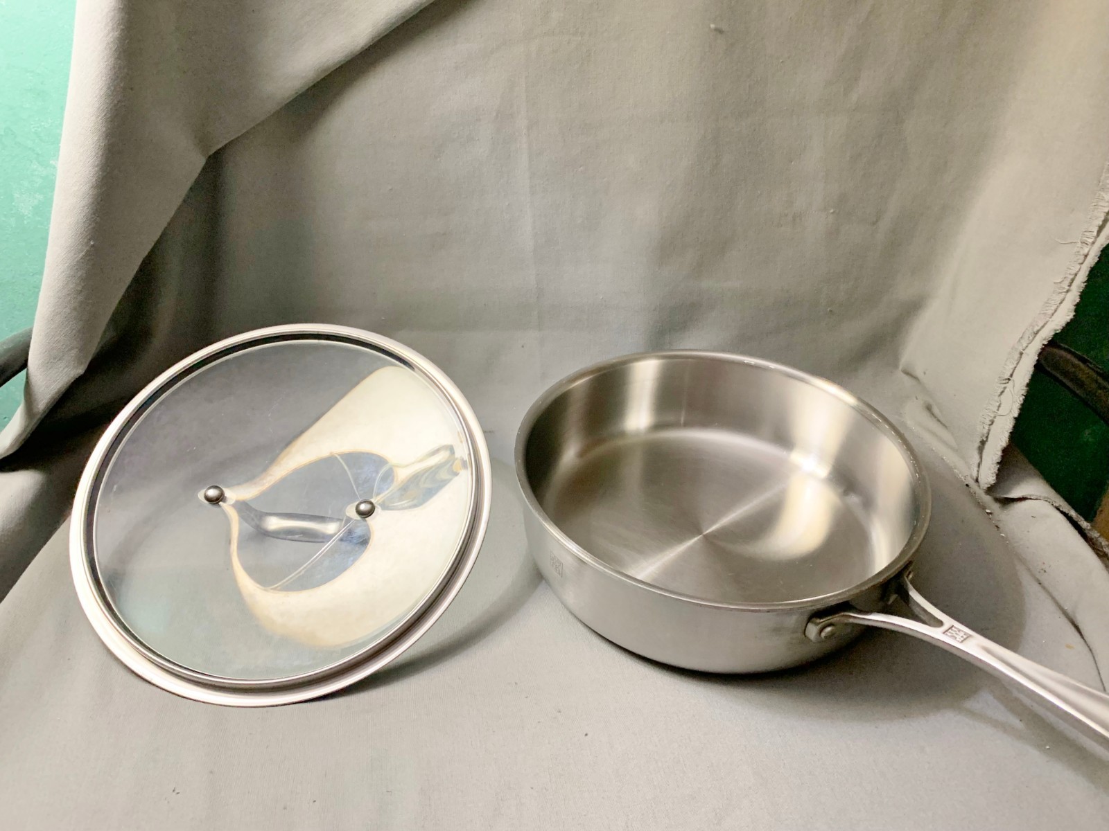 Zwilling J.A. Henckels 10" 3 Ply 18/10 Stainless Steel Skillet Pan w/ Glass Lid