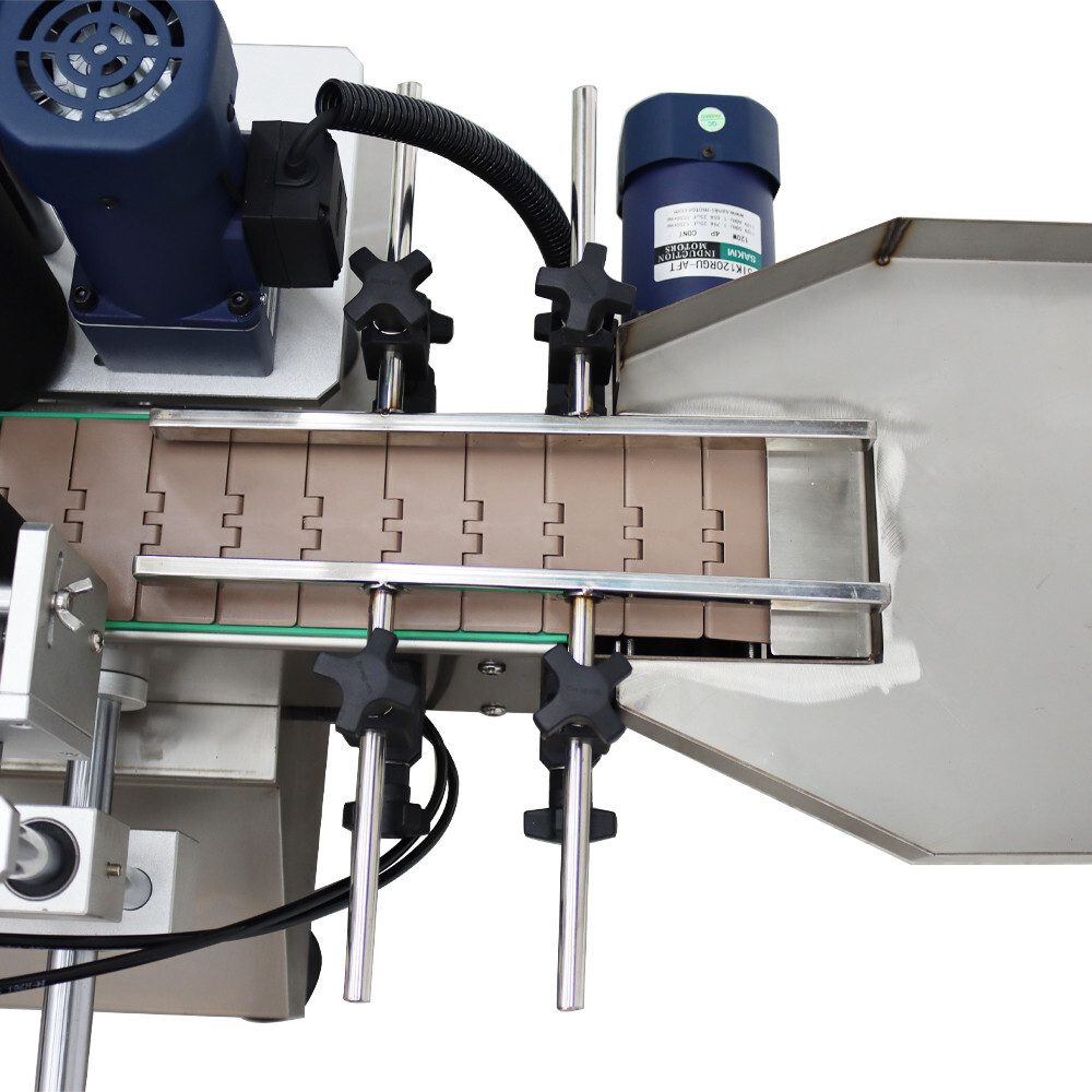 110V Automatic Desktop Conveyor Round Bottle High Speed Labeling Machine 1000W