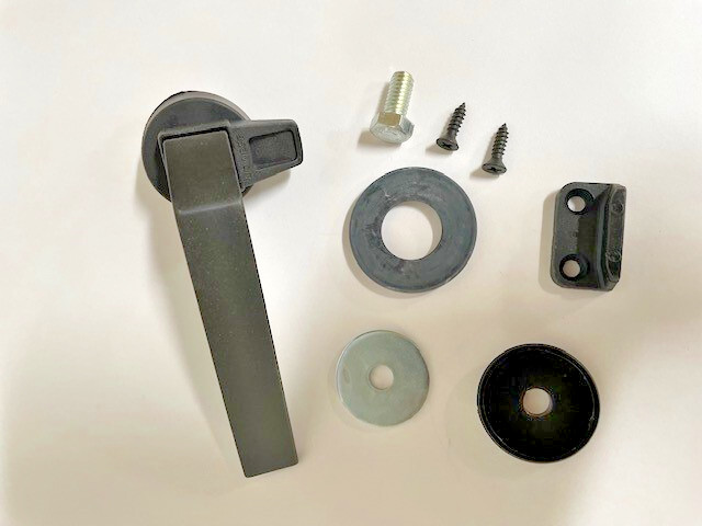 TEREX DOOR  LATCH, LEFT 04-215008