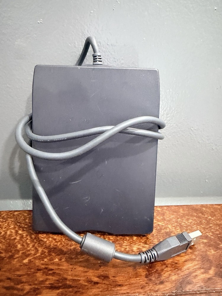 DELL External Floppy Disk Drive 3.5'' USB 2.0 for PC Computer USB Powered Black