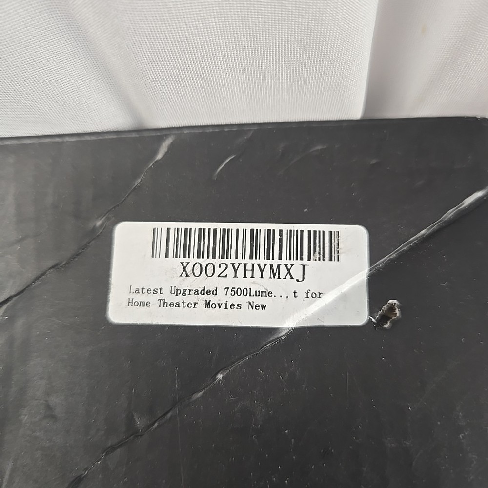 Vecupou 7500 Lumens LCD Led Projector