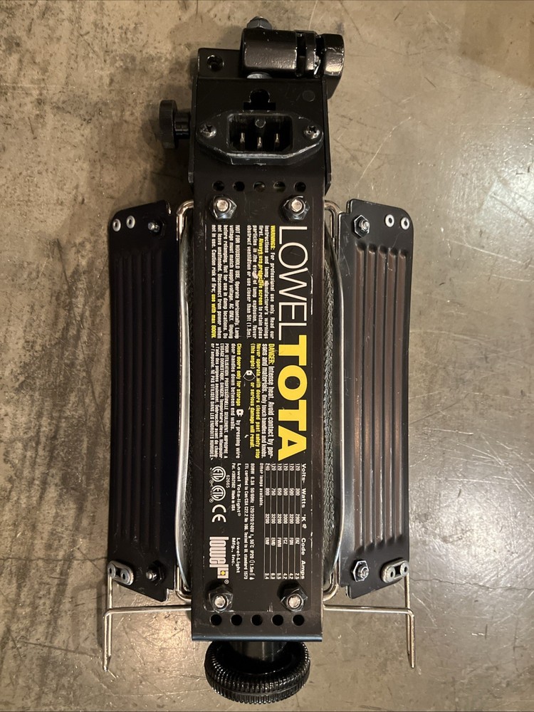 Lowel Tota light T1-10 Untested Continuous Lighting