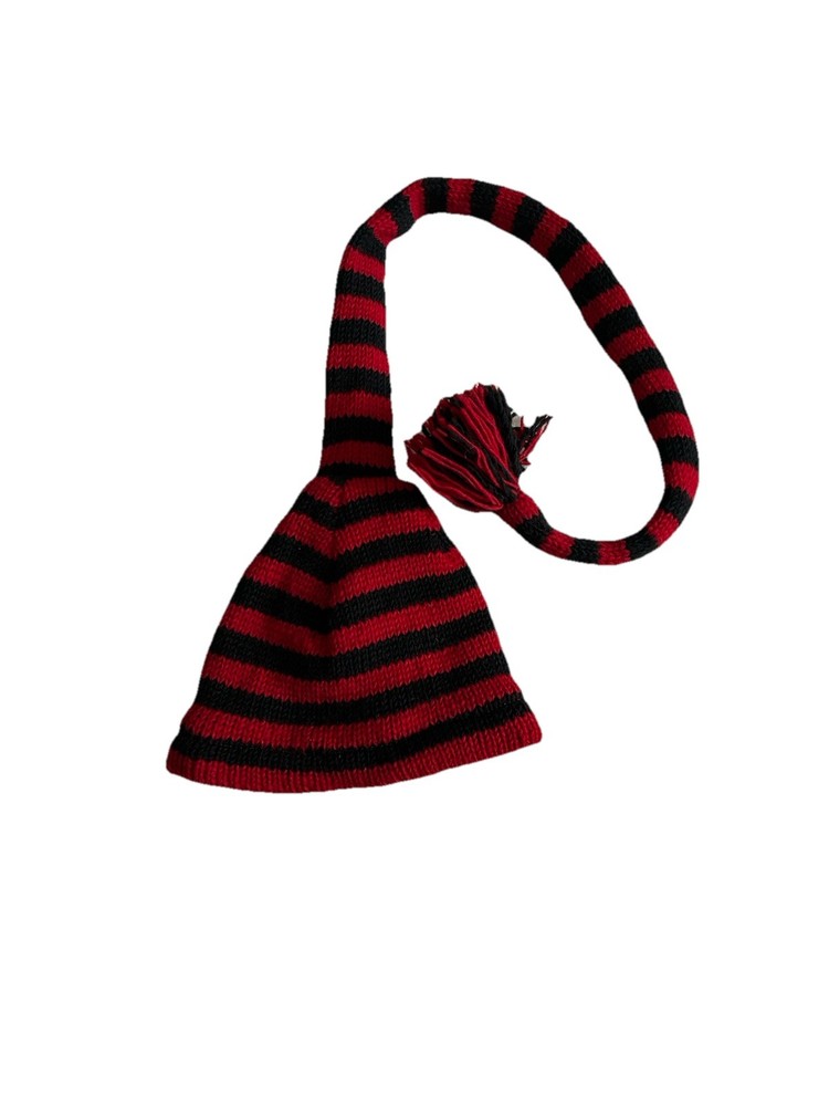 Red Black Skater, Snowboarding, Ski Wool Pixie Boho Hat , Large Great Condition