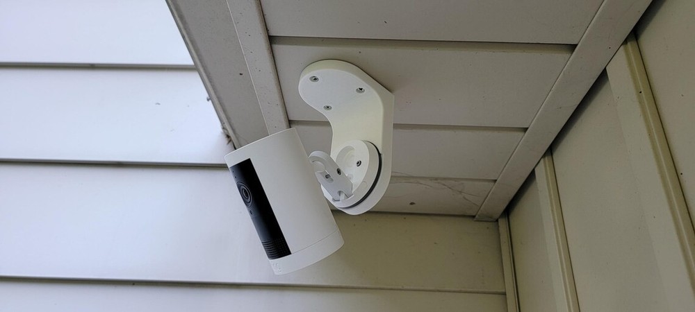 Ring Outdoor Cam Plus Soffit, Eave, and Ceiling Mount
