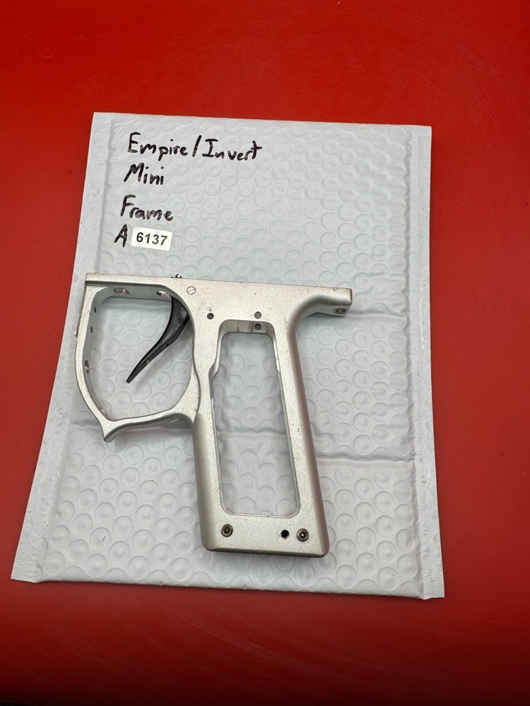 Empire / Invert Mini Frame