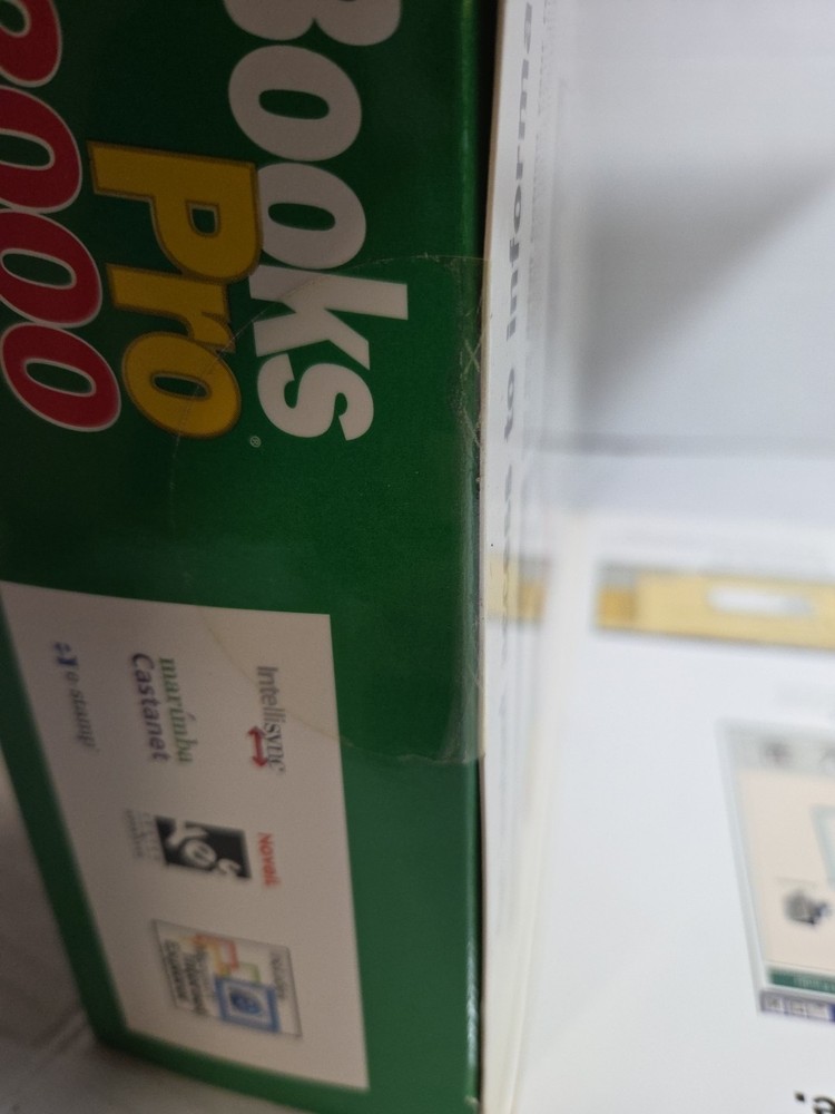 Quickbooks Pro 2000 for Windows 95/98 Quicken Financial Services Software