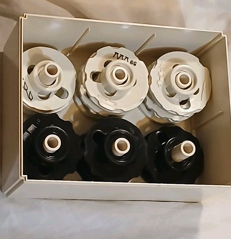 Singer Flexi-Stitch Top Hat Cams/Discs 16 pc Plus needles, Thread Discs & More