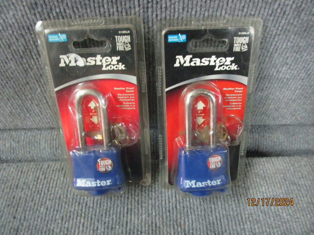 2 Master Lock Pad Locks 312DLH