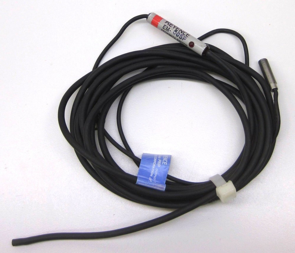 For KEYENCE EM-005P Proximity Sensor New #