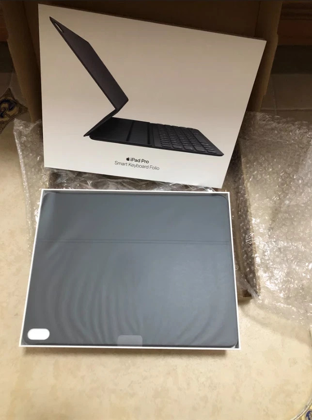 Apple iPad Pro 12.9 (3rd) Gen Generation Smart Folio Case Keyboard Cover