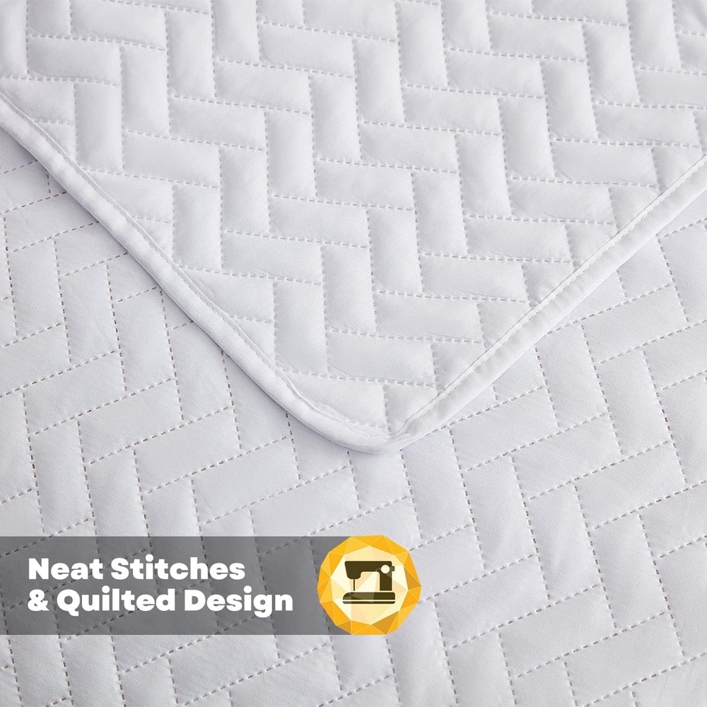Maple&Stone Summer Quilt Set Queen Size, Lightweight White Bedspread...