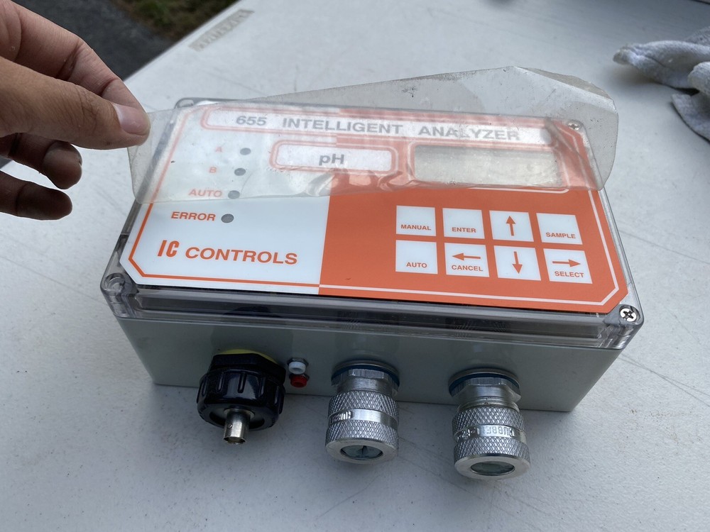 IC Controls 655 Intelligent Analyzer - pH