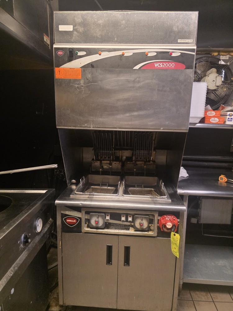 used Wells VCS2000 fryer