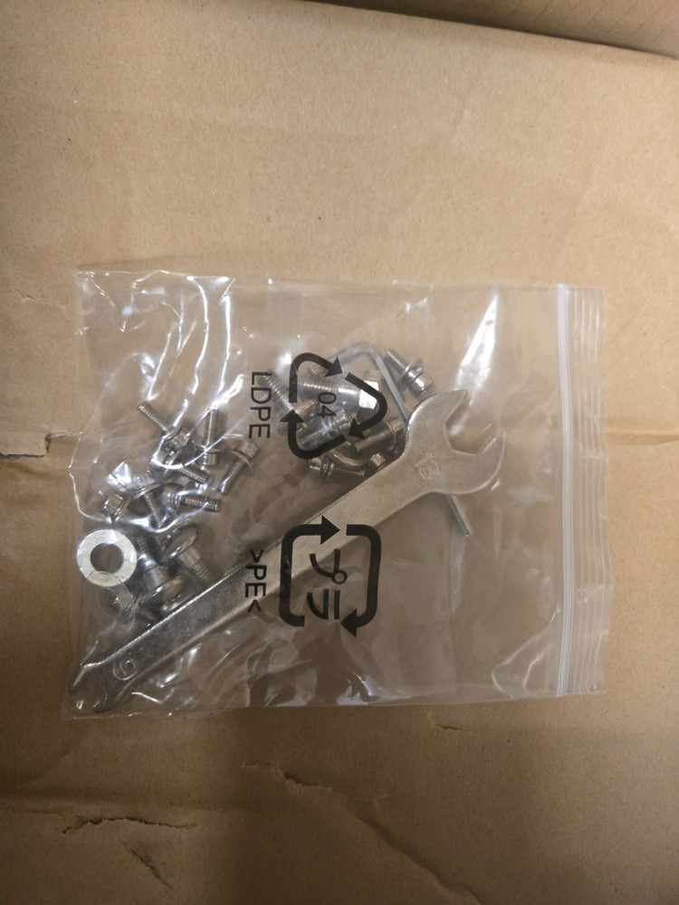 Epson PowerLite 570 LCD Projector - NEW