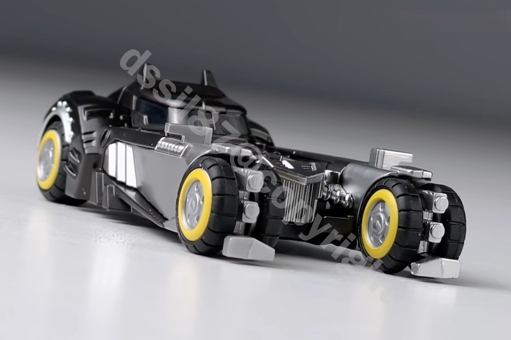Blokees Wheels E01 DC Batman Gotham Batmobile White Knight Comic 1:64 Model kit