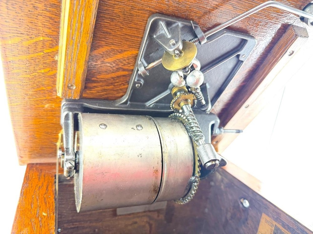 Incomplete c. 1908 Victor Type Type Vic V Phonograph, Talking Machine