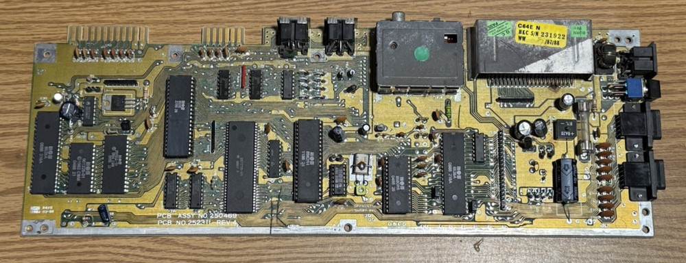 Fully Refurbished Commodore 64C + Original Box | Recapped, Tested, Guaranteed