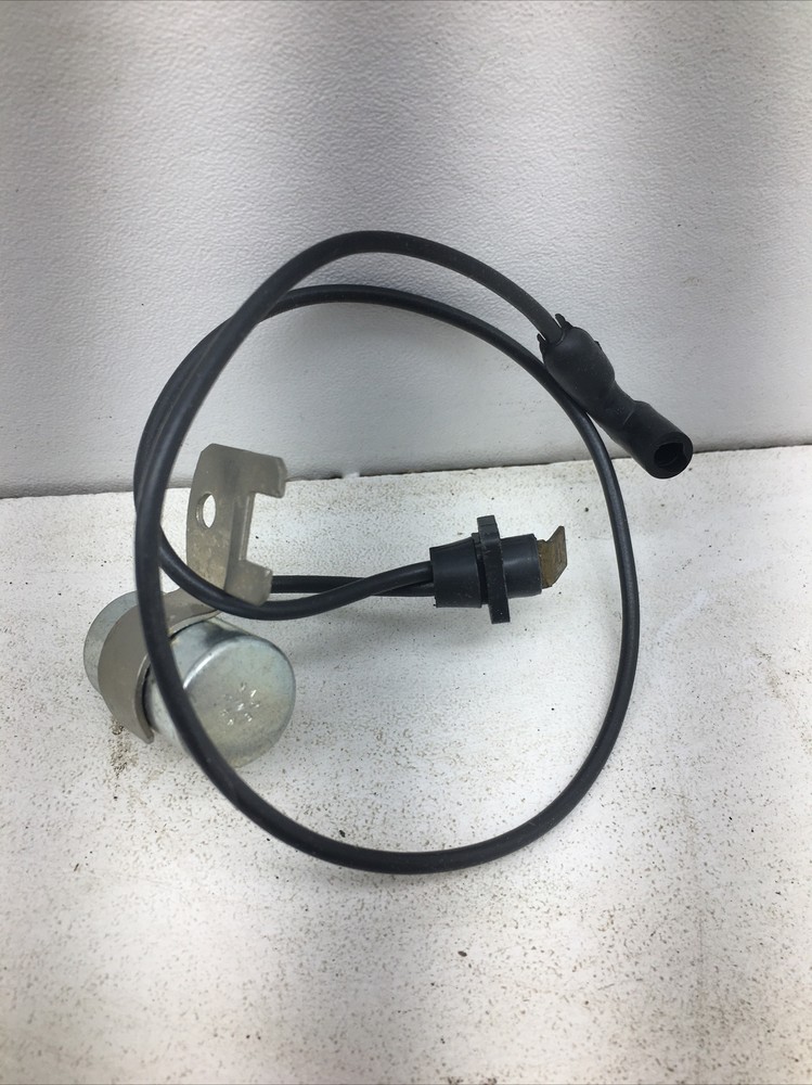 E-Tron Components Ignition Condenser FD-79 (New Old Stock)