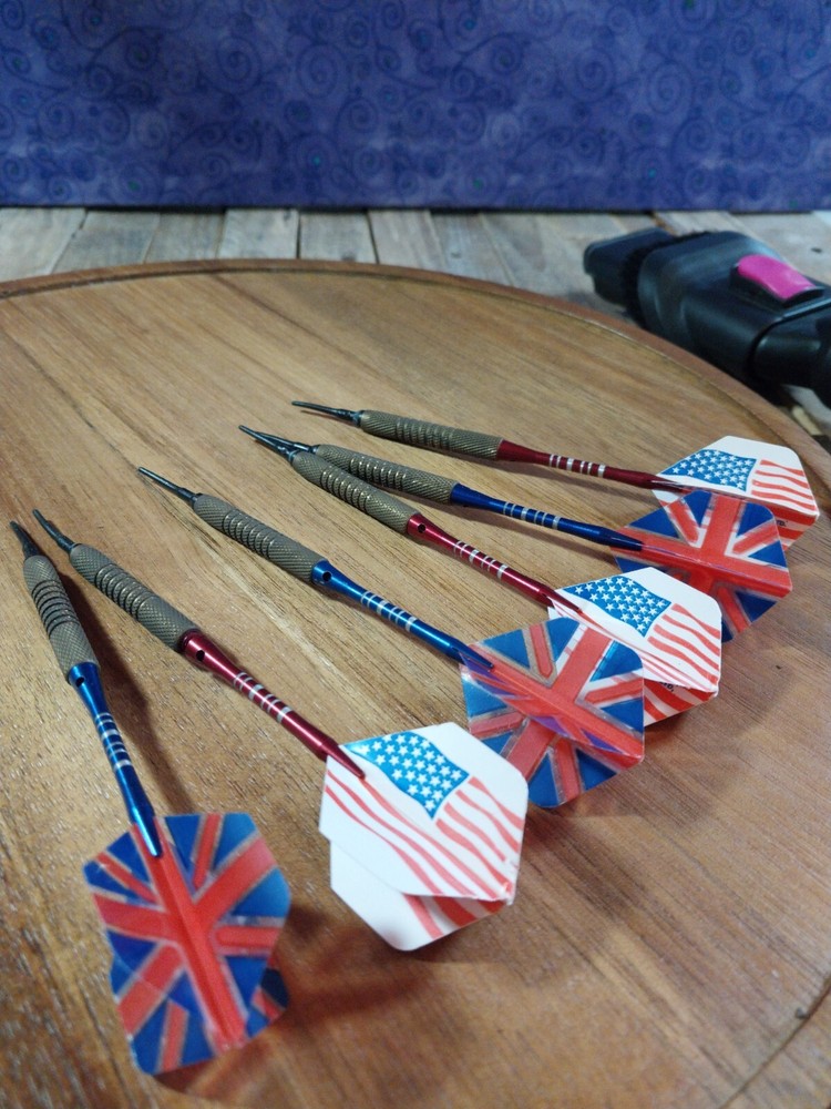 American & British Darts that are Vinage with Plastic tips