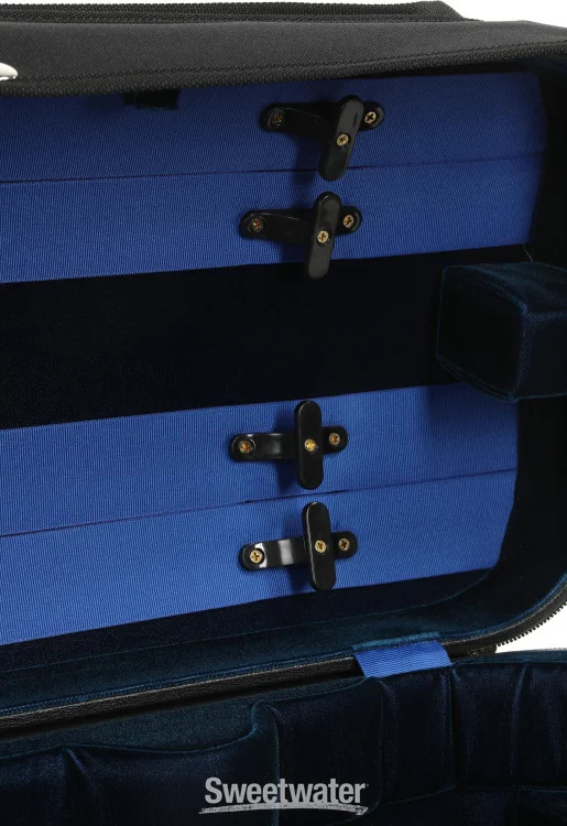 Bobelock B1017 Hill Style 4/4 Violin Case - Black with Blue Interior