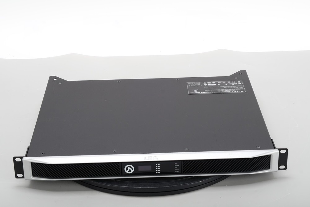 LEA Connect 352 2-Channel Power Amplifier - Fair Condition