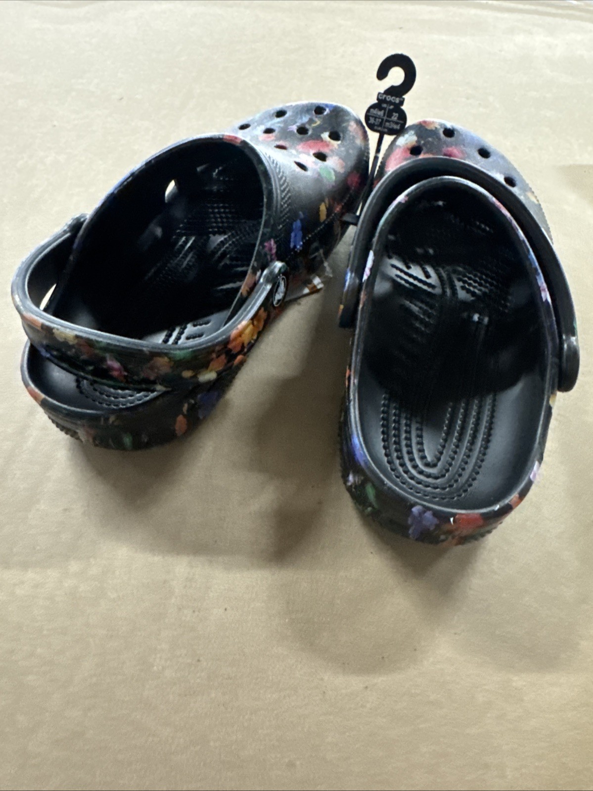 Women’s Crocs Printed Floral Clog Size 6 Women’s