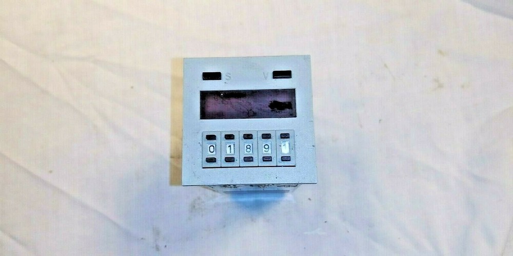 FRITZ KUBLER 2.325D.3 Counter / Panel Meter