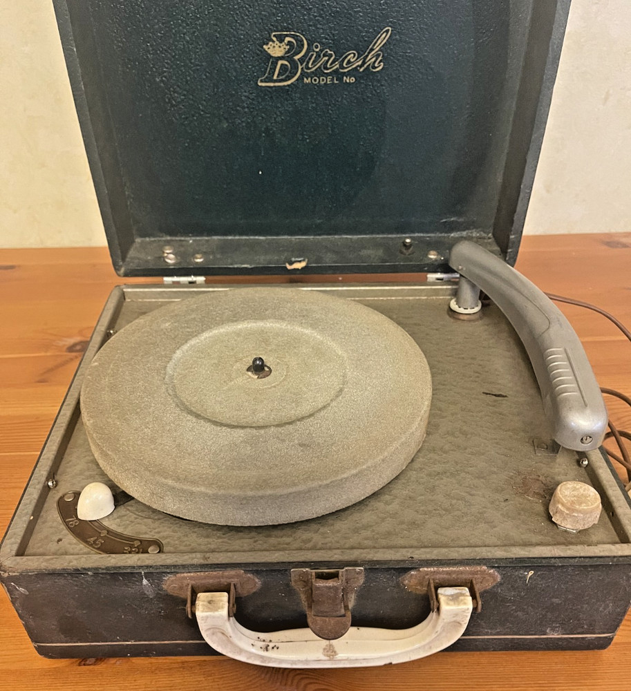 ANTIQUE Birch Suitcase Record Player Windup Portable USCC Record Player & RECORD