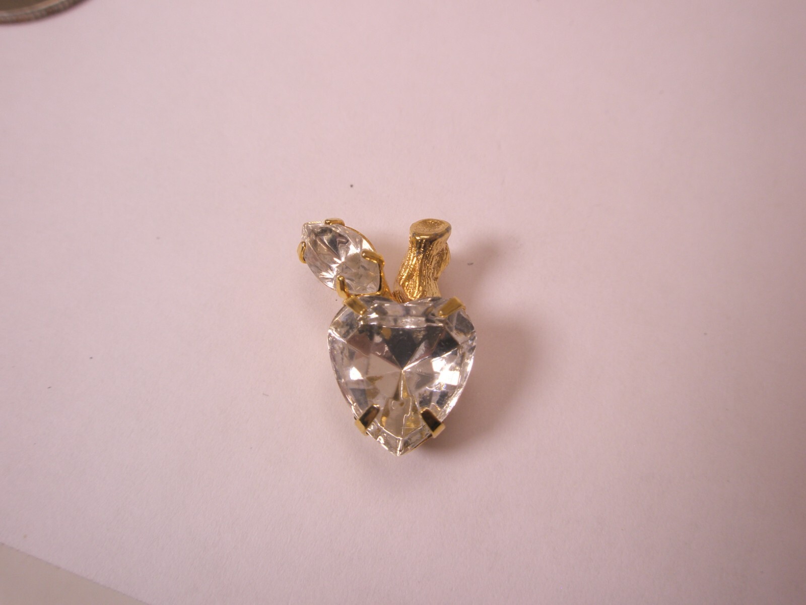 5/8"  Heart Shaped Apple White Rhinestone Quality Vintage Tie Tack Lapel Pin r55