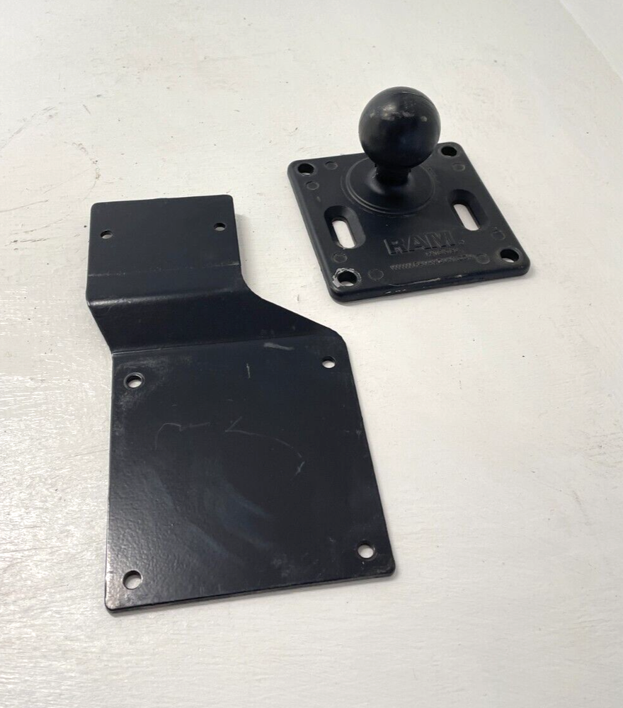 RAM Mount with Bracket Plate RMR-D-176-1
