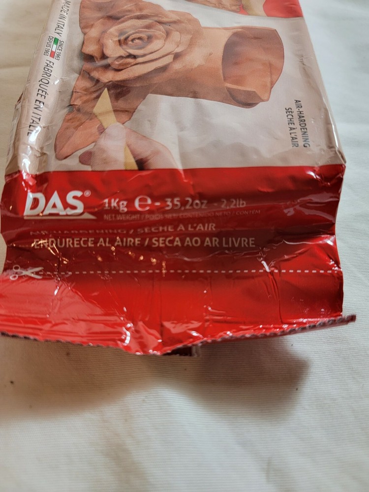 DAS MODELLING CLAY WITH 8pc POTTERY TOOL KIT