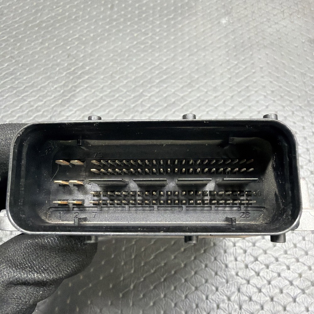 2010-2013 MERCEDES FREIGHTLINER SPRINTER EMISSION CONTROL MODULE A6429009300 Oem