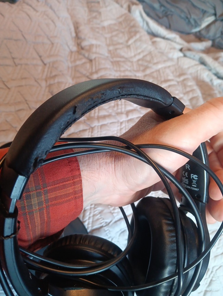 1Mii B0302 Wireless Audio Adapter Black Transmitter,MPOW Headphones 100maDC5V