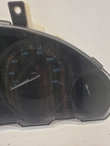Speedometer MPH With Front Camera Opt Uvf Fits 2014-2017 ENCLAVE OEM