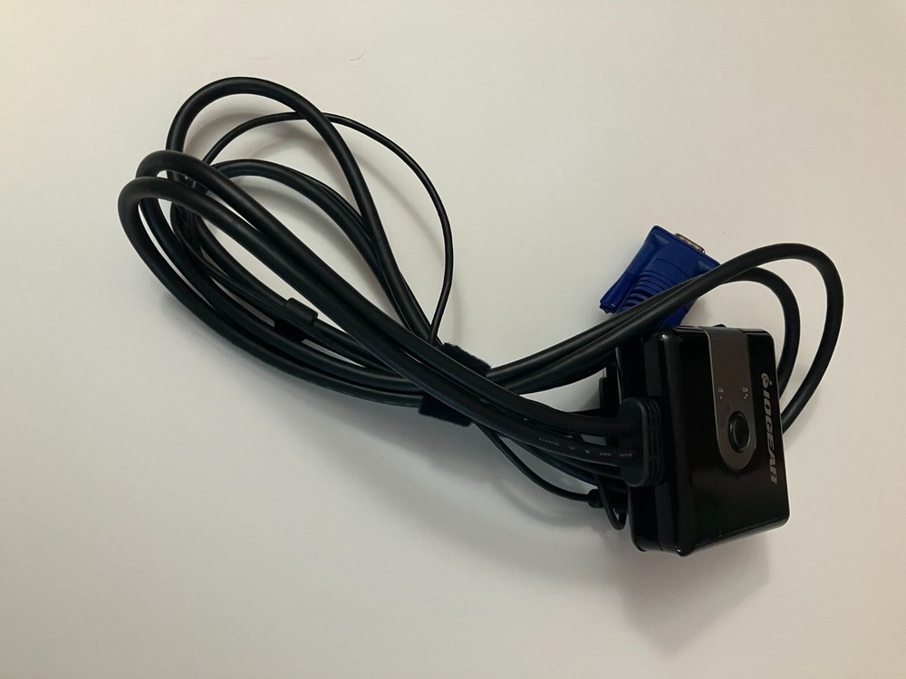 IOGEAR GCS42UW6 2-Ports External KVM switch with USB