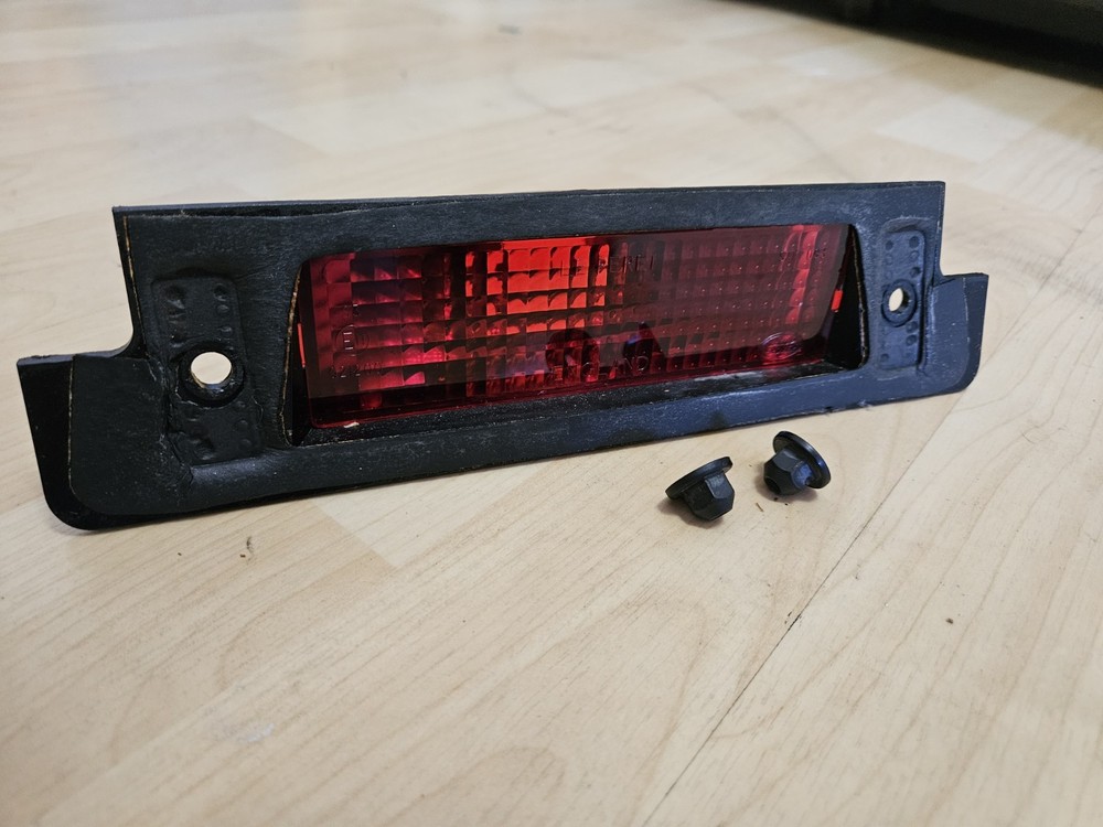 99-04 Land Rover Discovery 2 Third Upper Brake Light