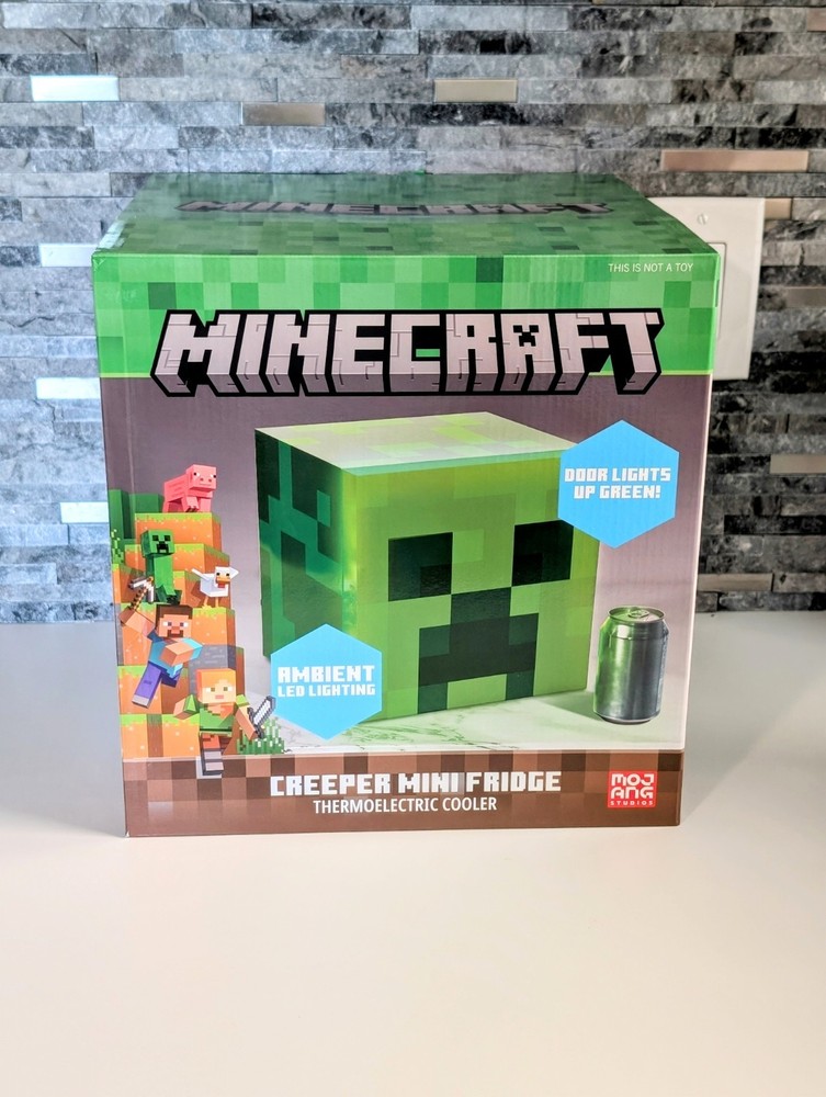 Minecraft Creeper Mini Fridge Thermoelectric Cooler 9 Can