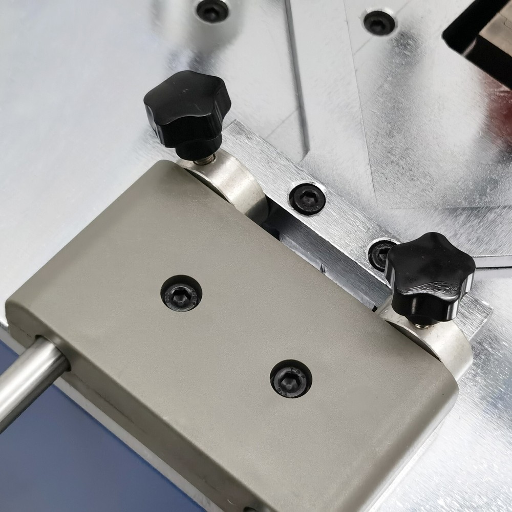 Pneumatic Frame Assembling Machine Corner Stapler Nail Angle Machine 7/10/12