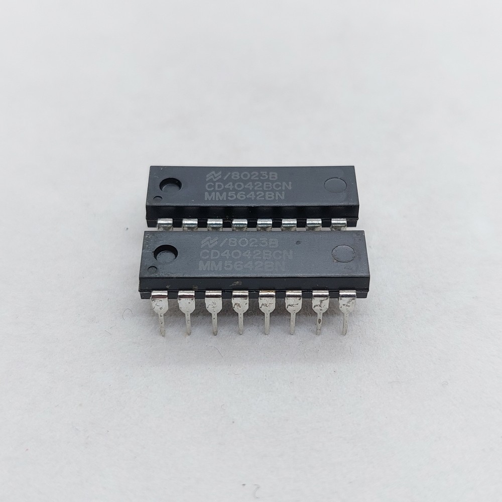 CD4042BCN NSC INTEGRATED CIRCUIT X2pcs