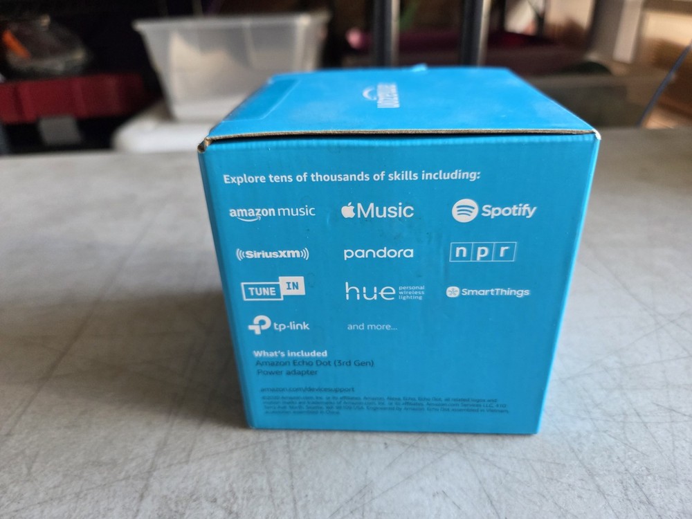 New Sealed Echo Dot (3rd Gen) Smart Speaker w Alexa Charcoal Amazon Echo