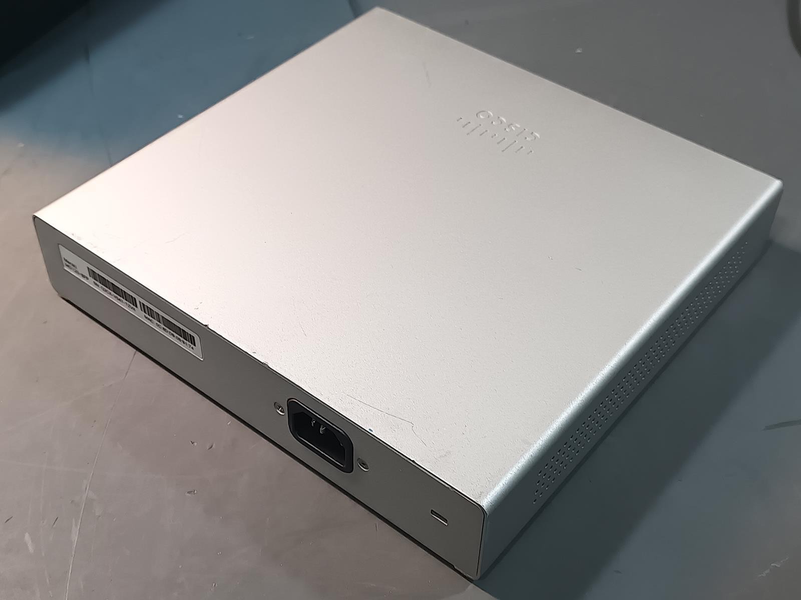 Cisco Meraki MS120-8FP-HW 8-Port Gigabit PoE+ Switch 2x SFP Cloud Managed