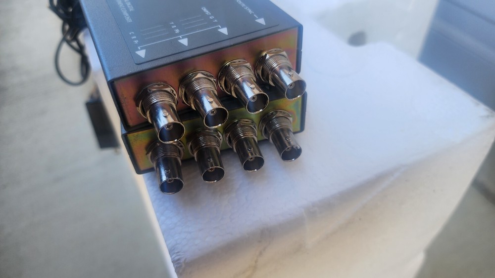 AJA D10CE Serial Digital To Analog Component/Composite W/ Power Supply