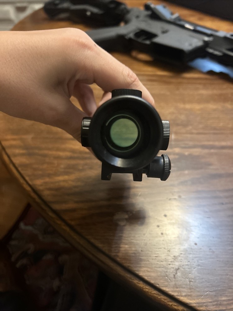 Lancer Tactical 6mm Caliber Airsoft LT25BG217676 , (Scope Battery Cap Missing)￼