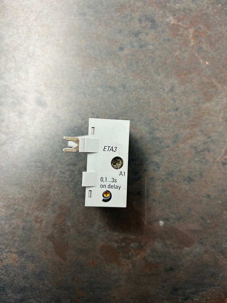NEW ALLEN BRADLEY 100-ETA3 TIMING MODULE