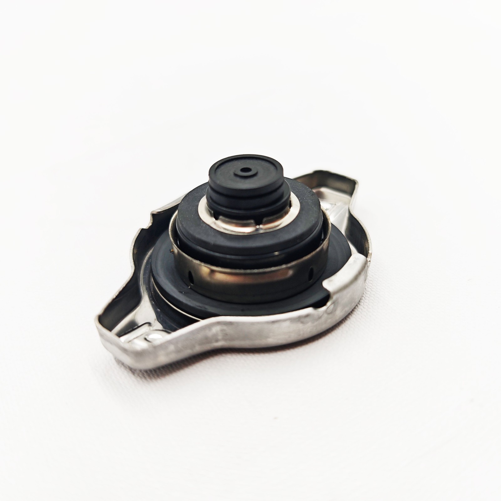 NEW FOR TOYOTA HIGHLANDER SEQUPOIA WATER FILLER RADIATOR CAP 16401-31480