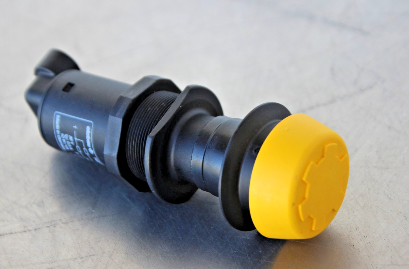 NEW Elobau 145PTO Tractor PTO Power Take Off On/Off Control Switch Yellow