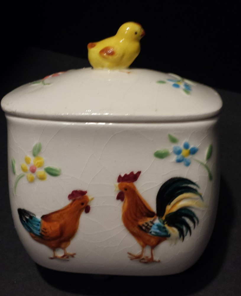 Vintage Enesco E-2252 Rooster & Chick Covered Dish