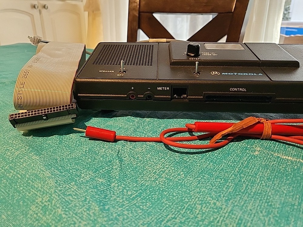 Motorola DC Amperes. Comes with Meter & Control Cables & 1 Probe. Untested