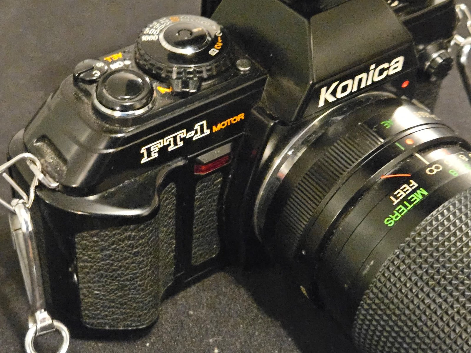 Konica FT-1 Motor 35mm Film Camera w/ Vivitar 70-150mm Lens & Sunpak Flash Test