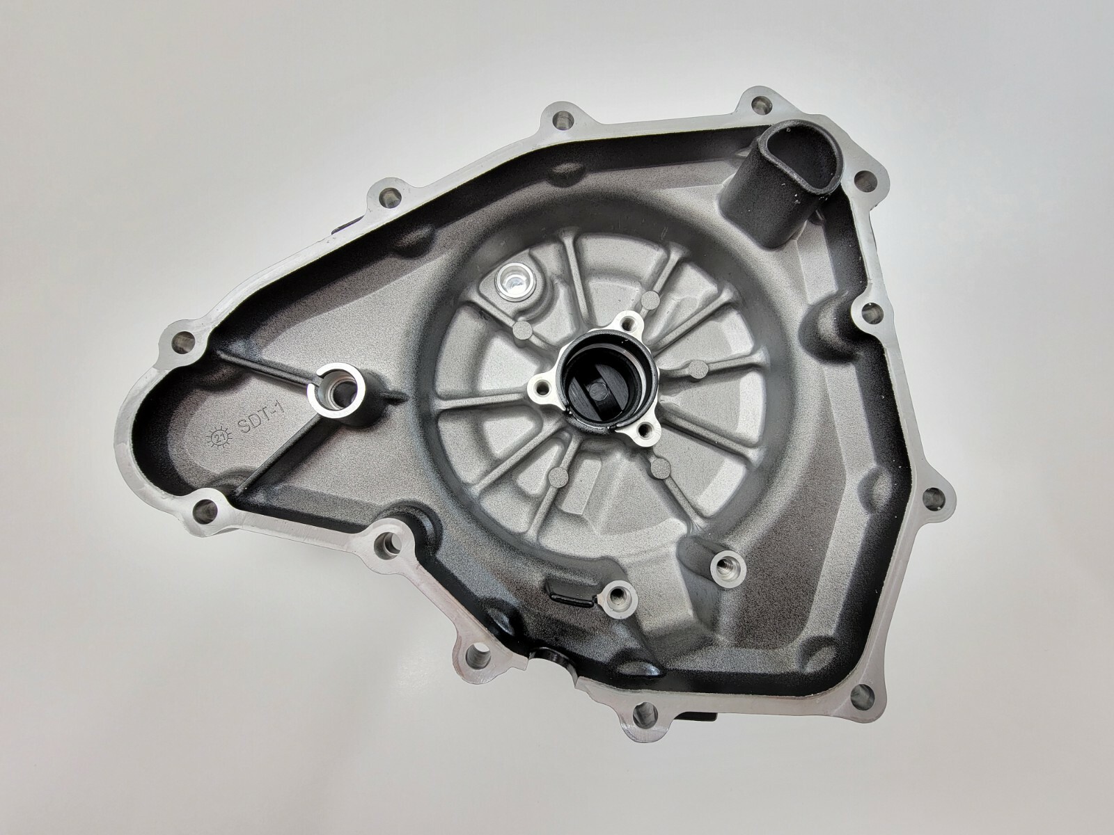 24 25 KAWASAKI NINJA 500 ENGINE MAGNETO SIDE COVER - STATOR COVER